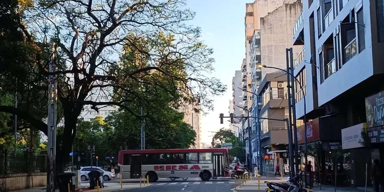 La CGT y las dos CTA realizan un paro general en todo el país: es el tercero durante la gestión de Milei