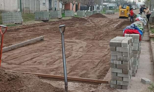 Ucacha: comenzó la obra de adoquinado en calle Bolivia