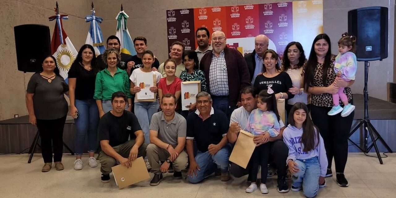 Moldes entregó viviendas del Plan «Mi Terreno, Mi Casa»