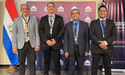 Córdoba compartió su modelo educativo en la Cumbre de Naciones por la Paz y la Reconciliación