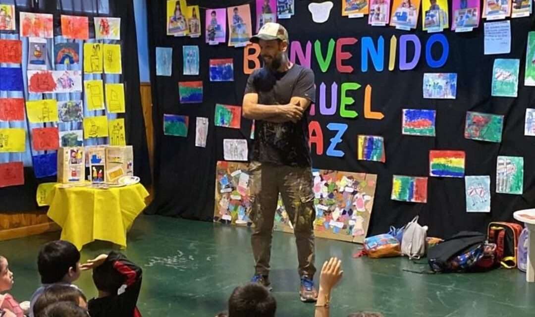 Mattaldi celebra el día de los jardines de infantes con el artista Manuel Paz