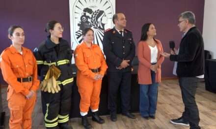 Llaryora anuncio subsidio para Bomberos Voluntarios de Huanchilla