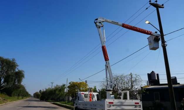 Villa María: se instalaron 45 nuevas luminarias en barrio Evita