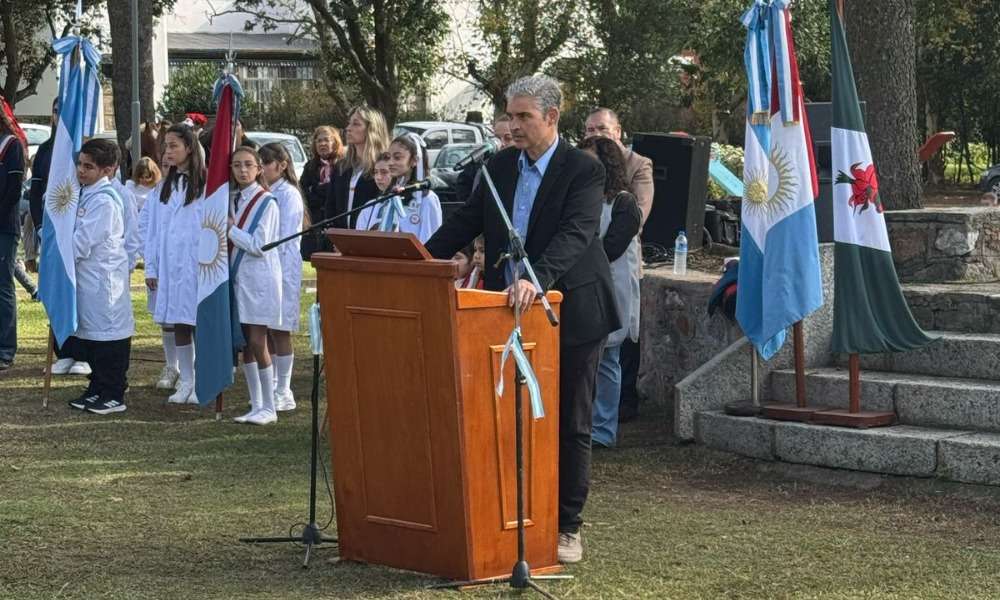 Achiras celebro 193 Años de Historia con un Desfile Comunitario