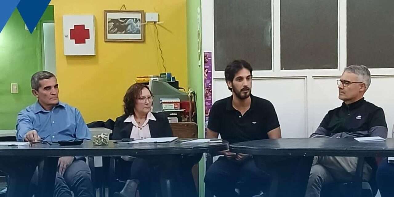 Villa Valeria: Reunión para Fortalecer la Educación