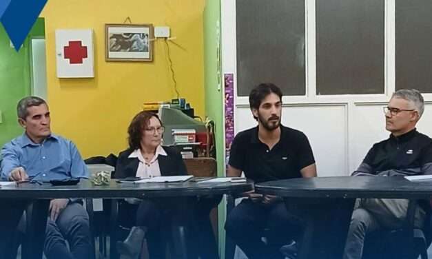 Villa Valeria: Reunión para Fortalecer la Educación
