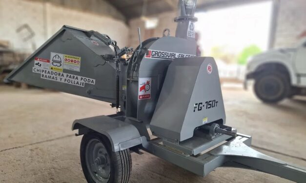 Bulnes adquirió una nueva chipeadora para optimizar los servicios públicos