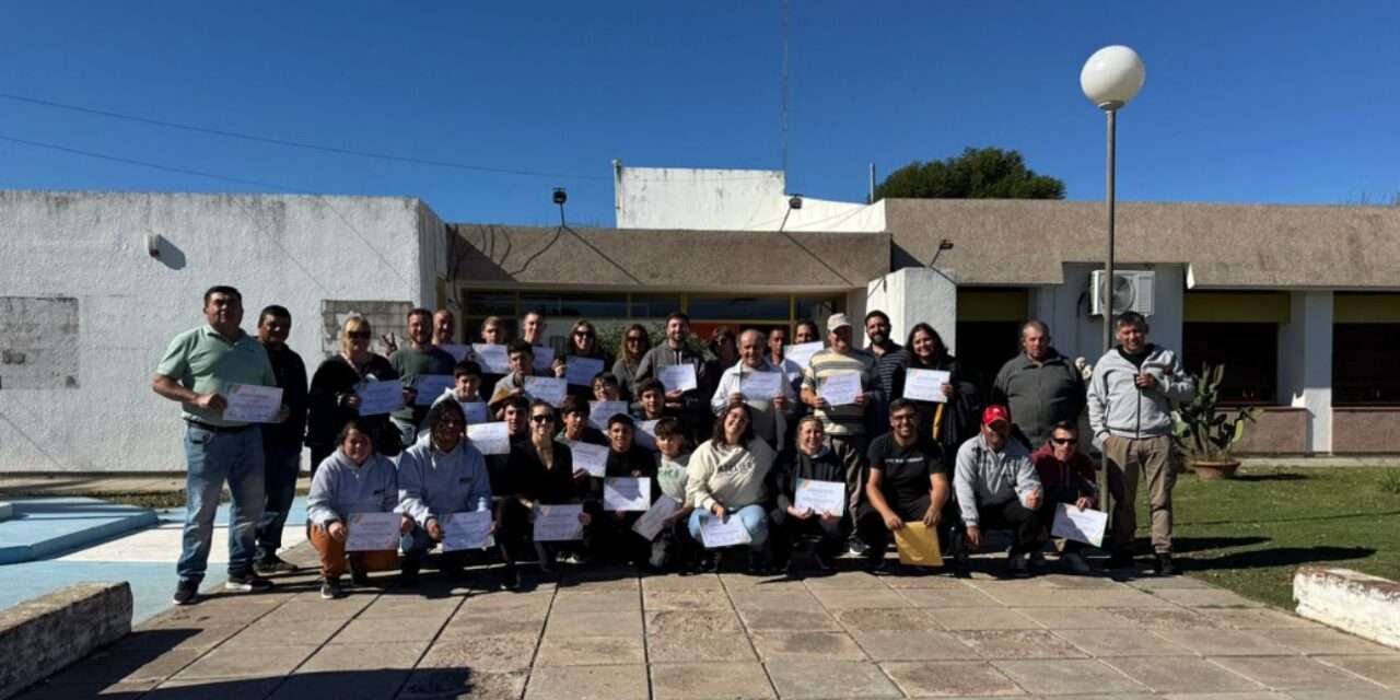 Curso de manejo de arbolado urbano en Mattaldi