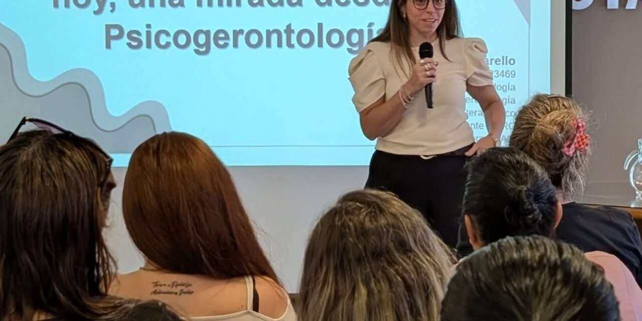 Capacitación en Psicogerontologia en Berrotaran
