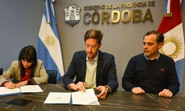 La Provincia firmó el acuerdo salarial con la Unión de Personal Superior