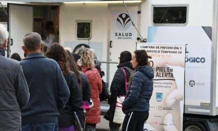 UNRC: se realizó la campaña “Piel en Alerta” en la Plaza Roca