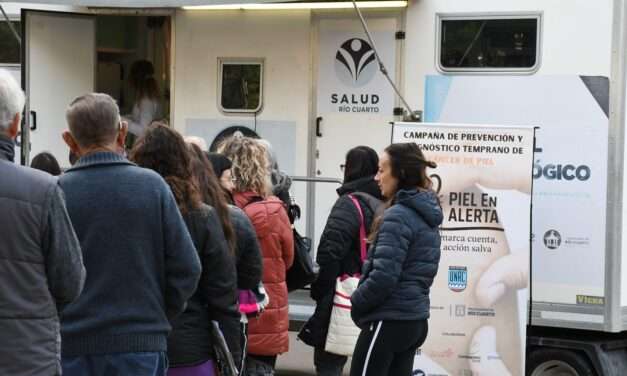 UNRC: se realizó la campaña “Piel en Alerta” en la Plaza Roca