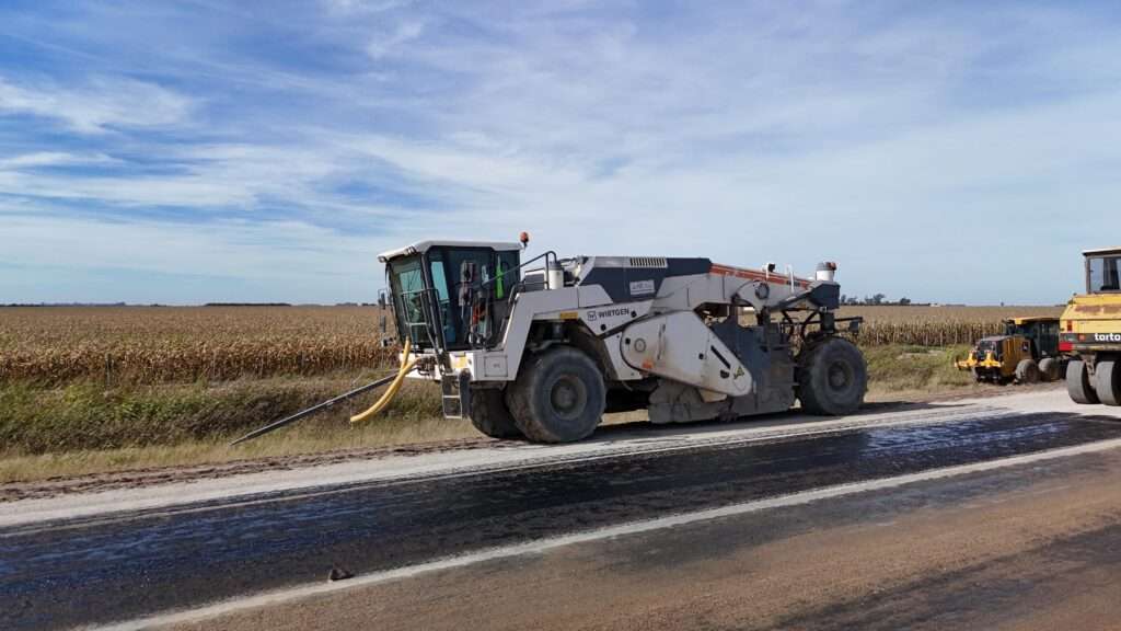 Río Tercero: Avanza la repavimentación de rutas provinciales