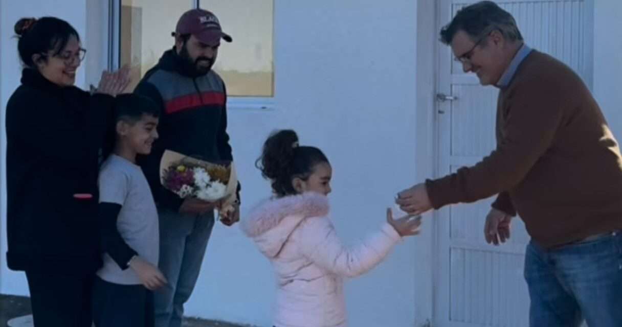 Entrega de viviendas en Carnerillo