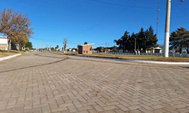 Bulnes: avanzan las obras de de pavimento articulado