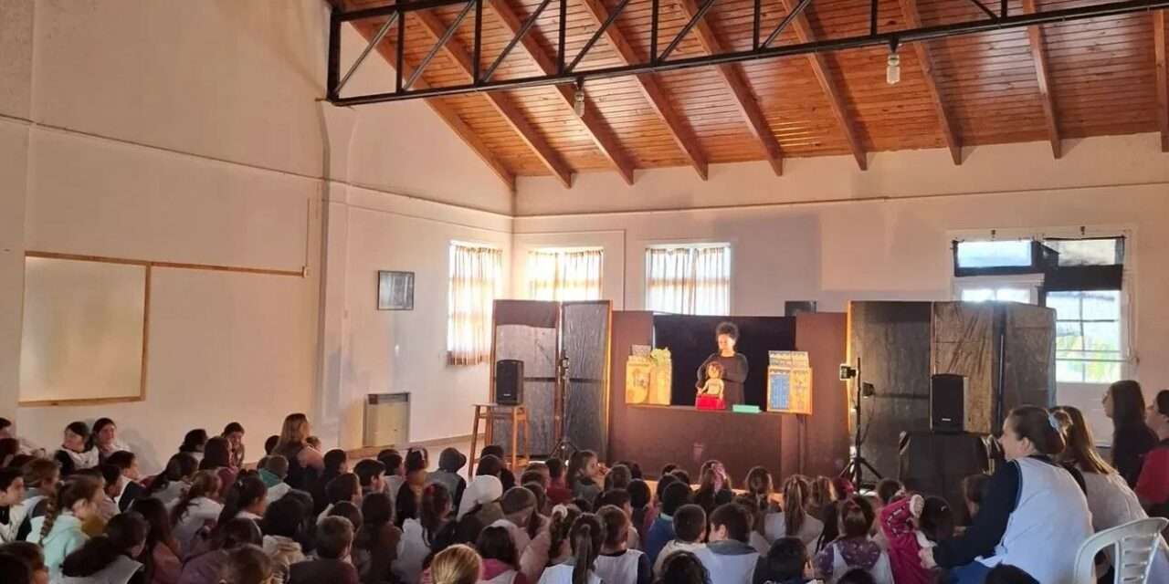 Teatro Itinerante «Cami y el Dragón» cautivó a Italó