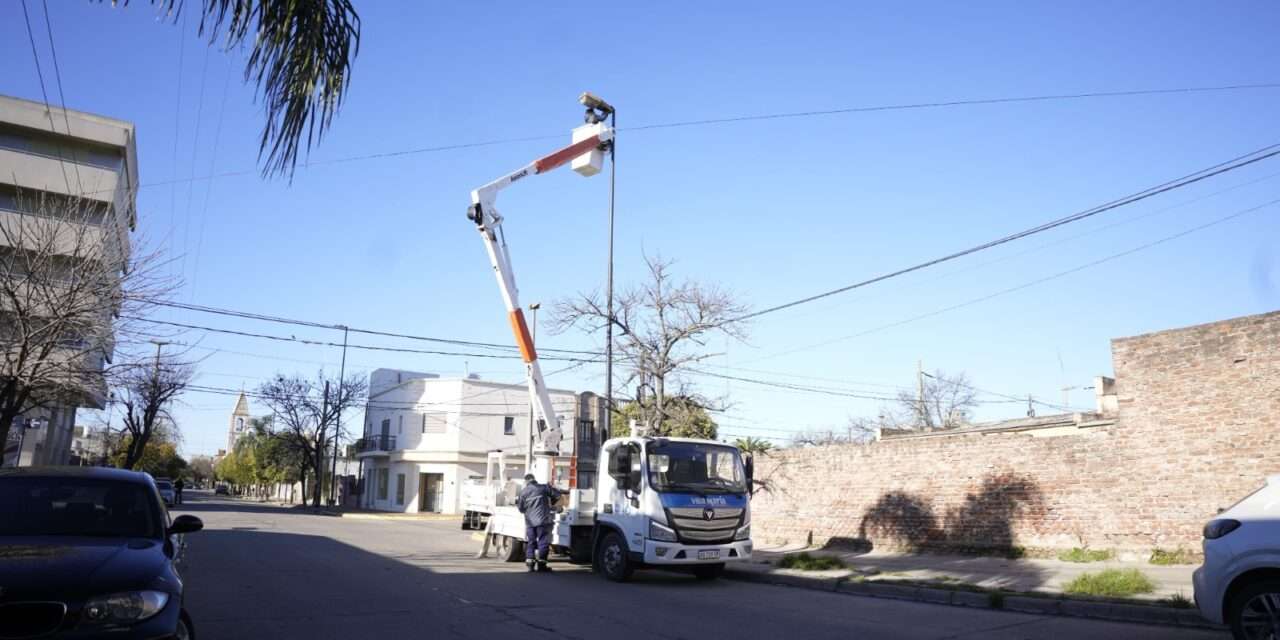 Villa María: el Barrio Almirante Brown cuenta con 100% de luces led