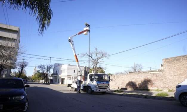 Villa María: el Barrio Almirante Brown cuenta con 100% de luces led