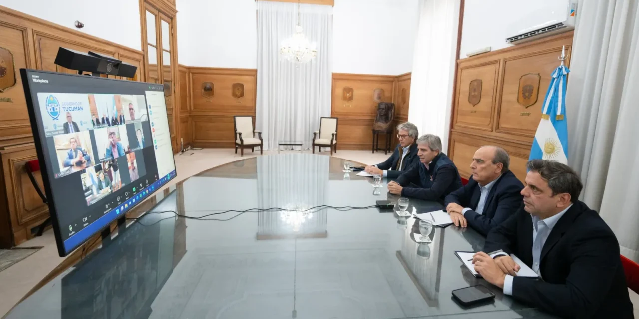 Francos y Caputo convocaron vía zoom a las provincias a sumarse al plan del «dólar colchón»