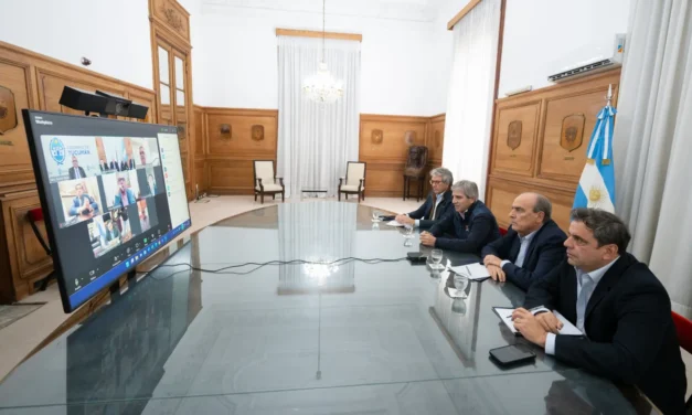 Francos y Caputo convocaron vía zoom a las provincias a sumarse al plan del «dólar colchón»