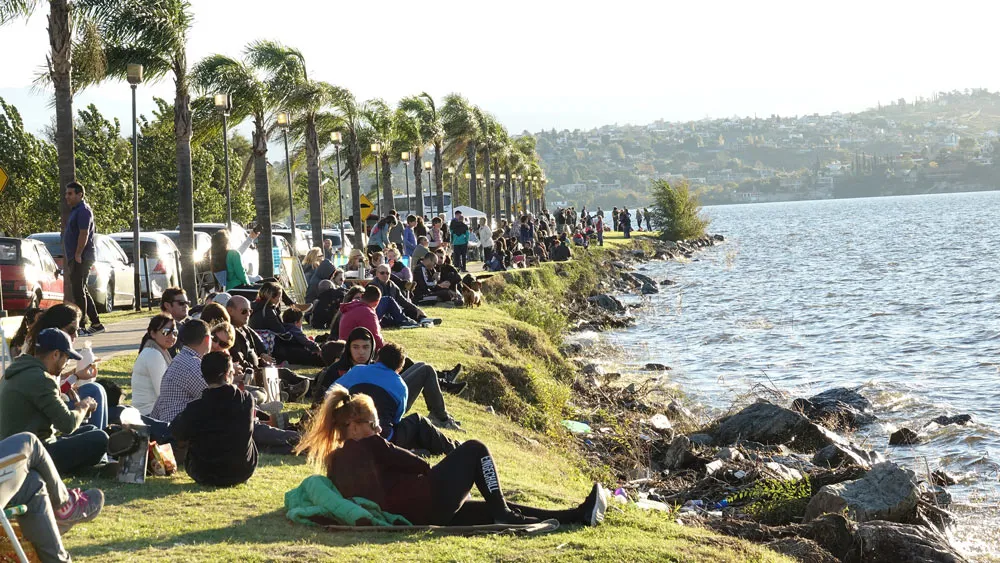 Más de un millón de turistas se movilizaron durante el fin de semana largo en todo el país