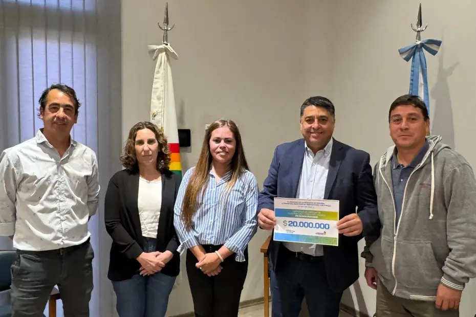 Importante avance en Huinca Renancó: la Provincia entregó un aporte para finalizar la Planta de Agua