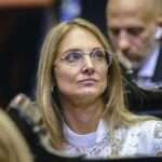 Presentan un proyecto de ley para prohibir que personas condenadas por violencia contra menores trabajen con niños