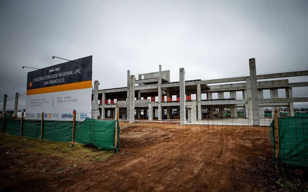 San Francisco: La construcción de la Sede Regional de la Universidad Provincial tiene un avance del 30%
