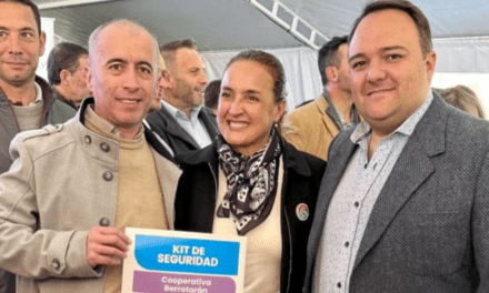 Berrotarán presente en la entrega de kits de Seguridad Eléctrica para cooperativas de la provincia