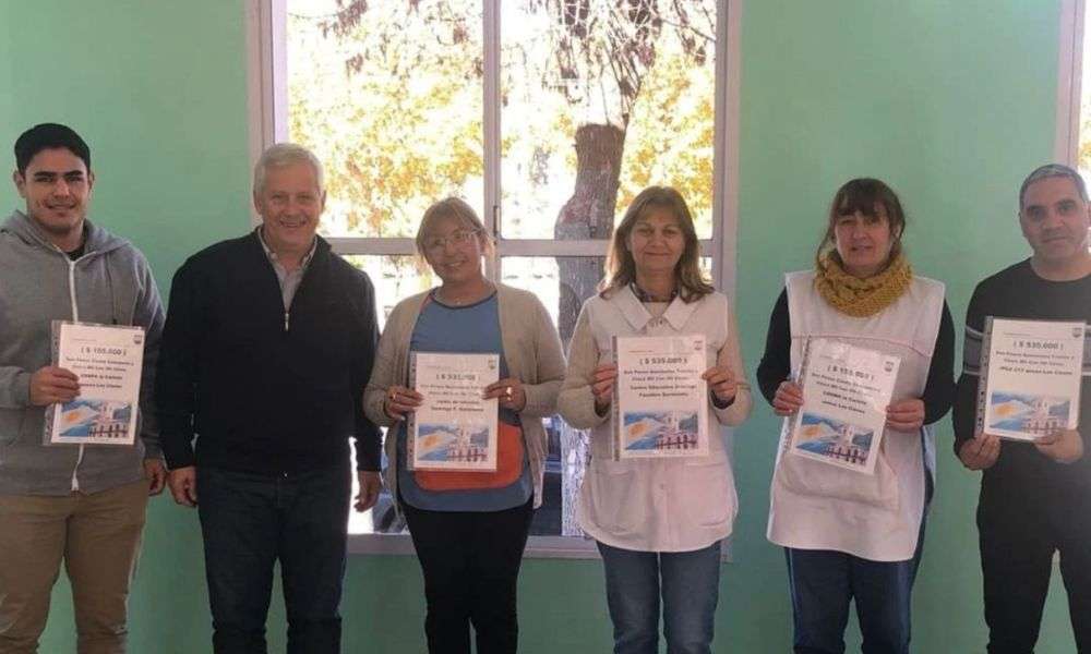 Los Cisnes: Entrega de Fondos y Reunión del CLE