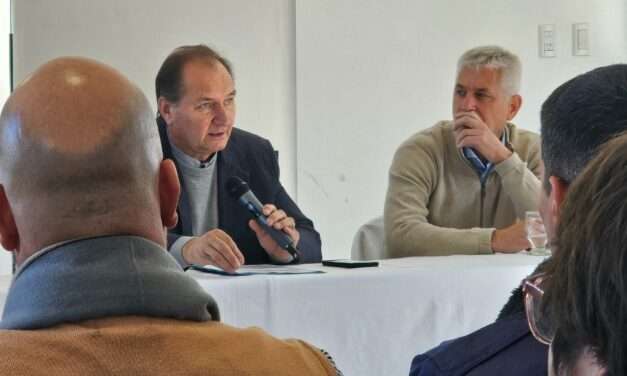 Tres parques industriales recibieron aportes de la Provincia para obras de infraestructura