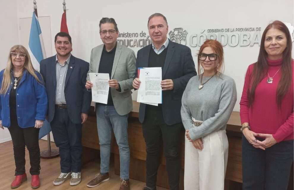 Se afianza el trabajo conjunto entre Educación y Cooperativas y Mutuales para promover el cooperativismo escolar