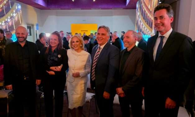 Junto a Mirtha Legrand, Llaryora encabezó el lanzamiento de los Premios Sur que se realizarán en Córdoba