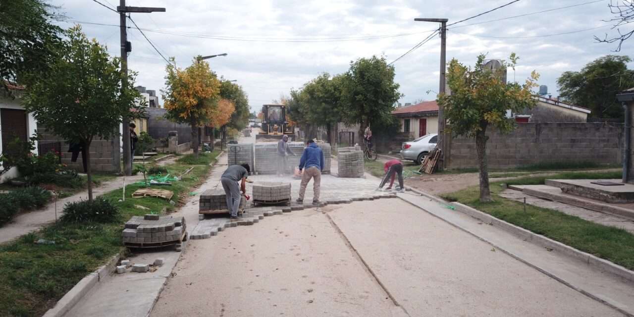 Obras en el sur-sur provincial: etapa final para los trabajos de adoquinado en Del Campillo