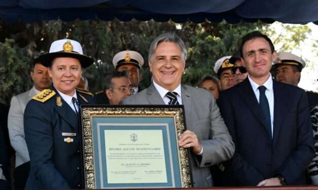 Llaryora encabezó el acto por el Día del Agente Penitenciario de la Provincia