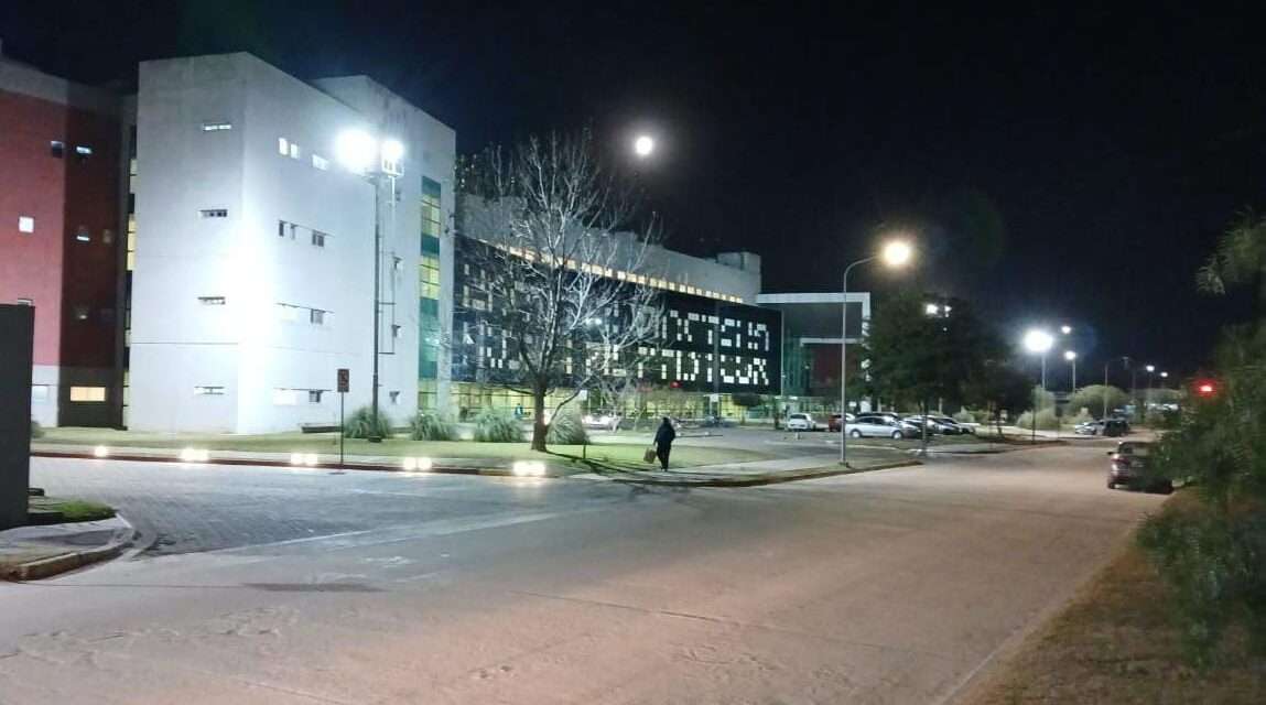Programa 100% Luces LED: Se renovó la luminaria externa del Hospital Regional Pasteur