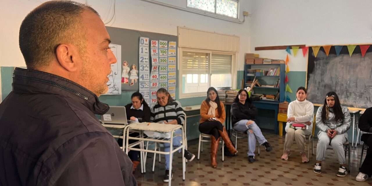 Villa Nueva: Campaña de vacunación contra la fiebre hemorrágica y capacitación en salud en la zona rural