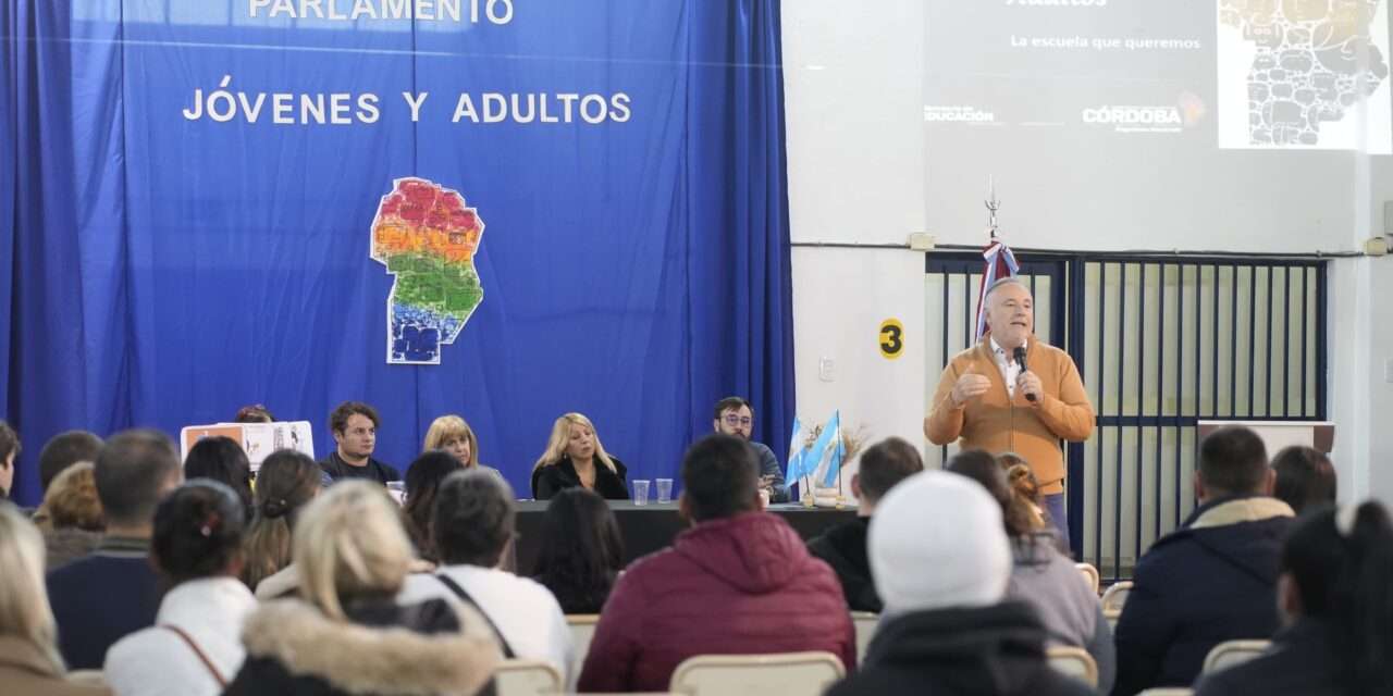 Villa María: Accastello participó del Parlamento de Jóvenes y Adultos en el Cenma Manuel Ocampo