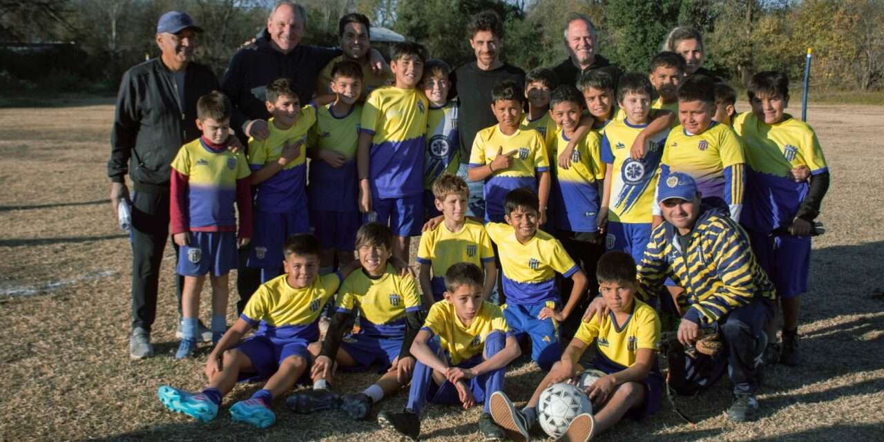 Río Cuarto: Pablo Aimar y el Municipio entregaron materiales deportivos a clubes de la ciudad