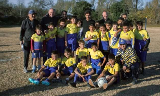Río Cuarto: Pablo Aimar y el Municipio entregaron materiales deportivos a clubes de la ciudad