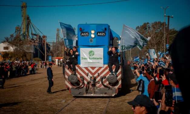 Río Tercero vivió una jornada patriótica inolvidable con la llegada del Tren Solidario