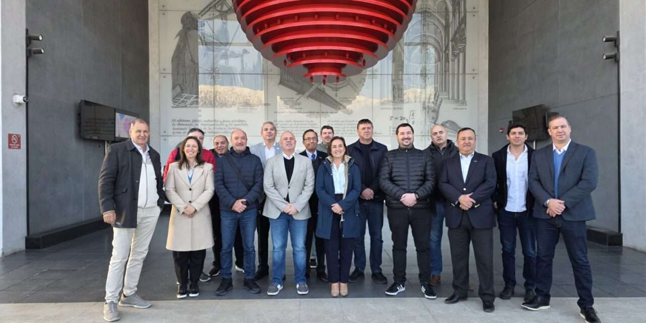 Comenzó la misión a Santiago de Chile con una visita a la Cámara Chilena de la Construcción
