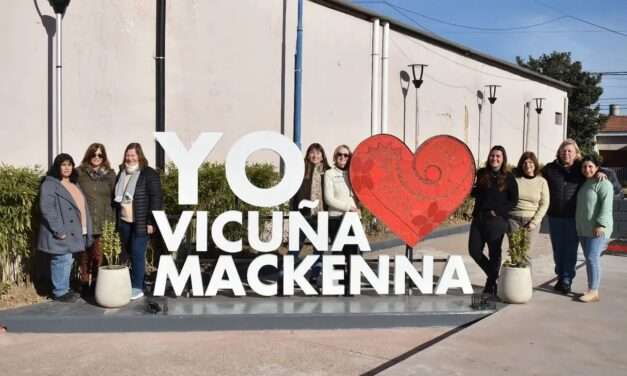 Se instaló el cartel “Yo Amo Vicuña Mackenna”