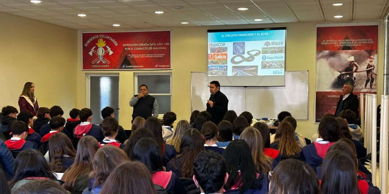 Adelia María: alumnos del IAM realizaron un taller sobre Educación Financiera