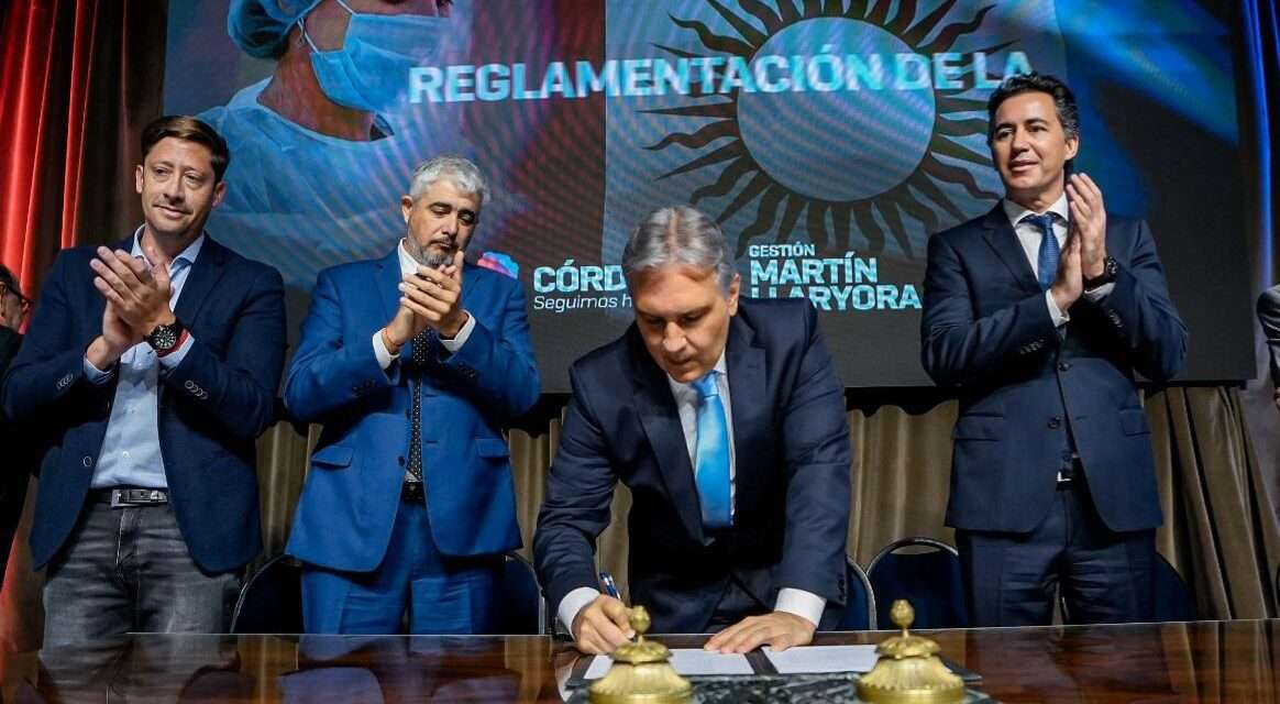 Salud: Llaryora presentó la asignación estímulo y anunció la unificación de la ley del personal