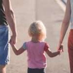 En mayo una familia requirió entre 410 mil y 516 mil pesos para criar a un niño o niña de hasta 12 años