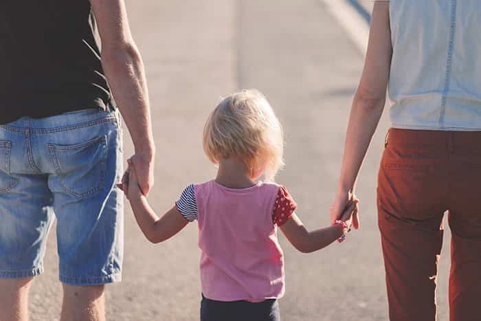 En mayo una familia requirió entre 410 mil y 516 mil pesos para criar a un niño o niña de hasta 12 años