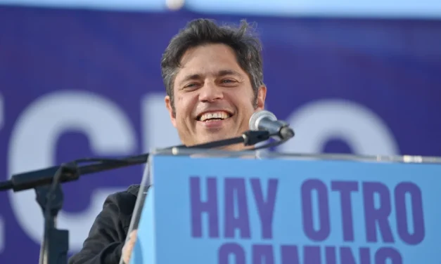 Kicillof lanzó el espacio “Derecho al Futuro”, con críticas a Milei y un llamado de unidad al peronismo