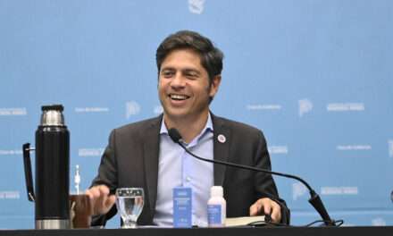 Kicillof insistió con una “lista conjunta” para las elecciones y calificó de “golpe autoritario” la condena a CFK