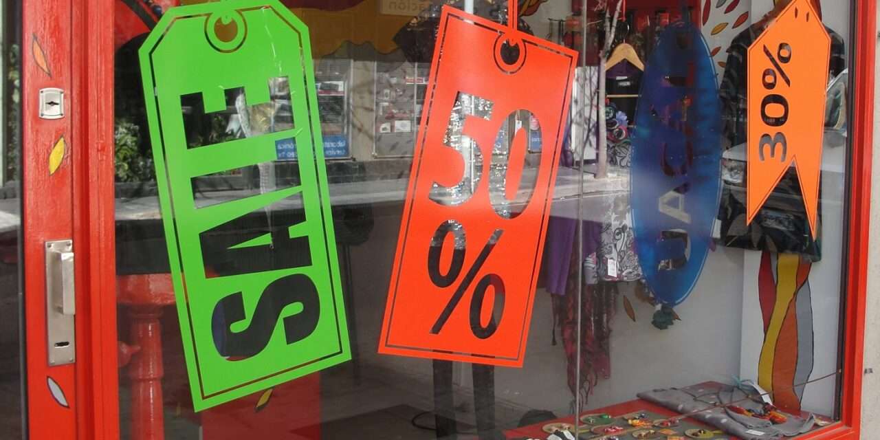 Ni ofertas, ni cuotas alcanzan para repuntar el consumo: «El 50% de las personas no llega a fin de mes»